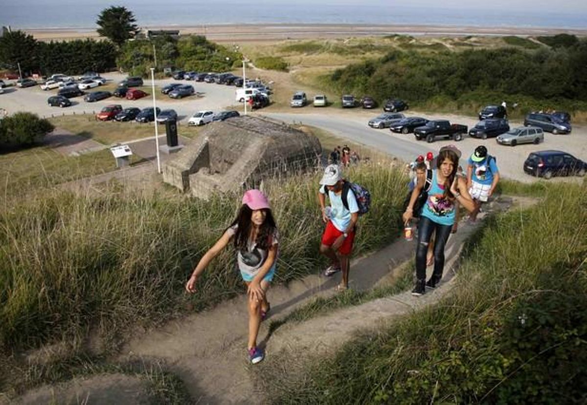 Turistes en un turó a prop d’Omaha.