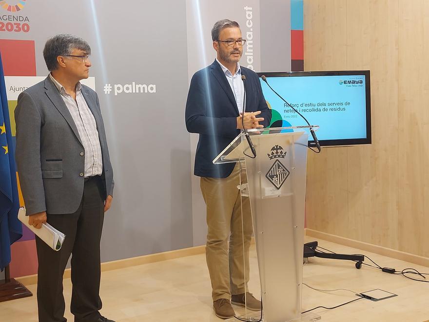 Ramon Perpinyà y José Hila, este viernes durante la presentación del refuerzo de limpieza en Palma.
