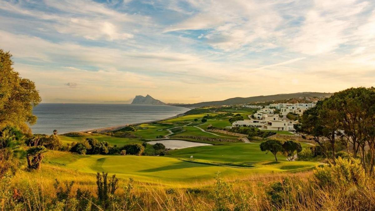 El complejo de branded residences turísticas Fairmont Residences La Hacienda, compuesto por 31 residencias de marca con servicios hoteleros de lujo en la Costa del Sol de Málaga.