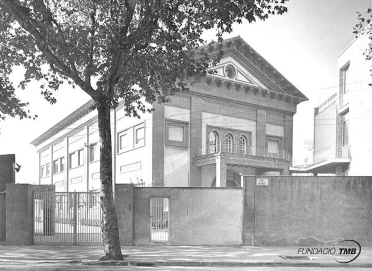 La escuela, en 1950.