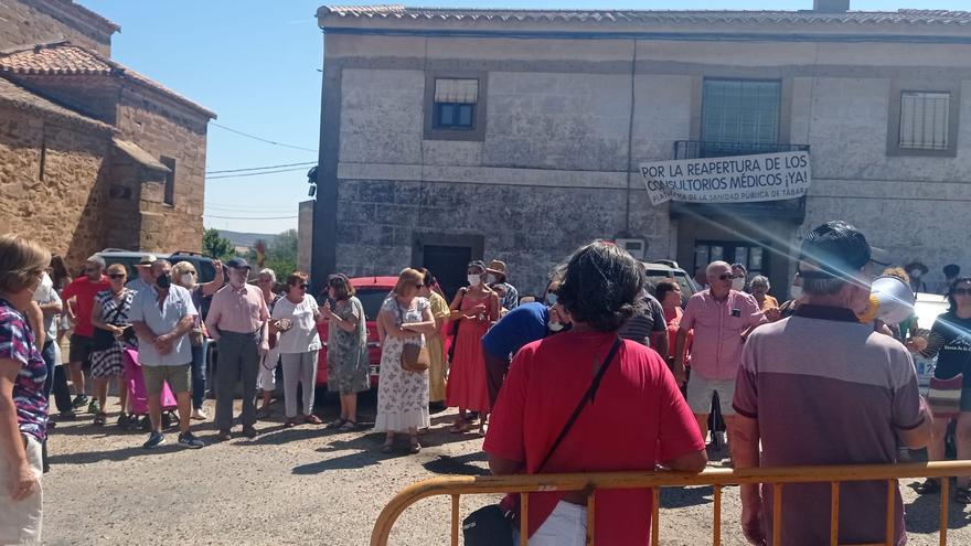 Tábara recuerda a las víctimas de Losacio en su protesta por la sanidad