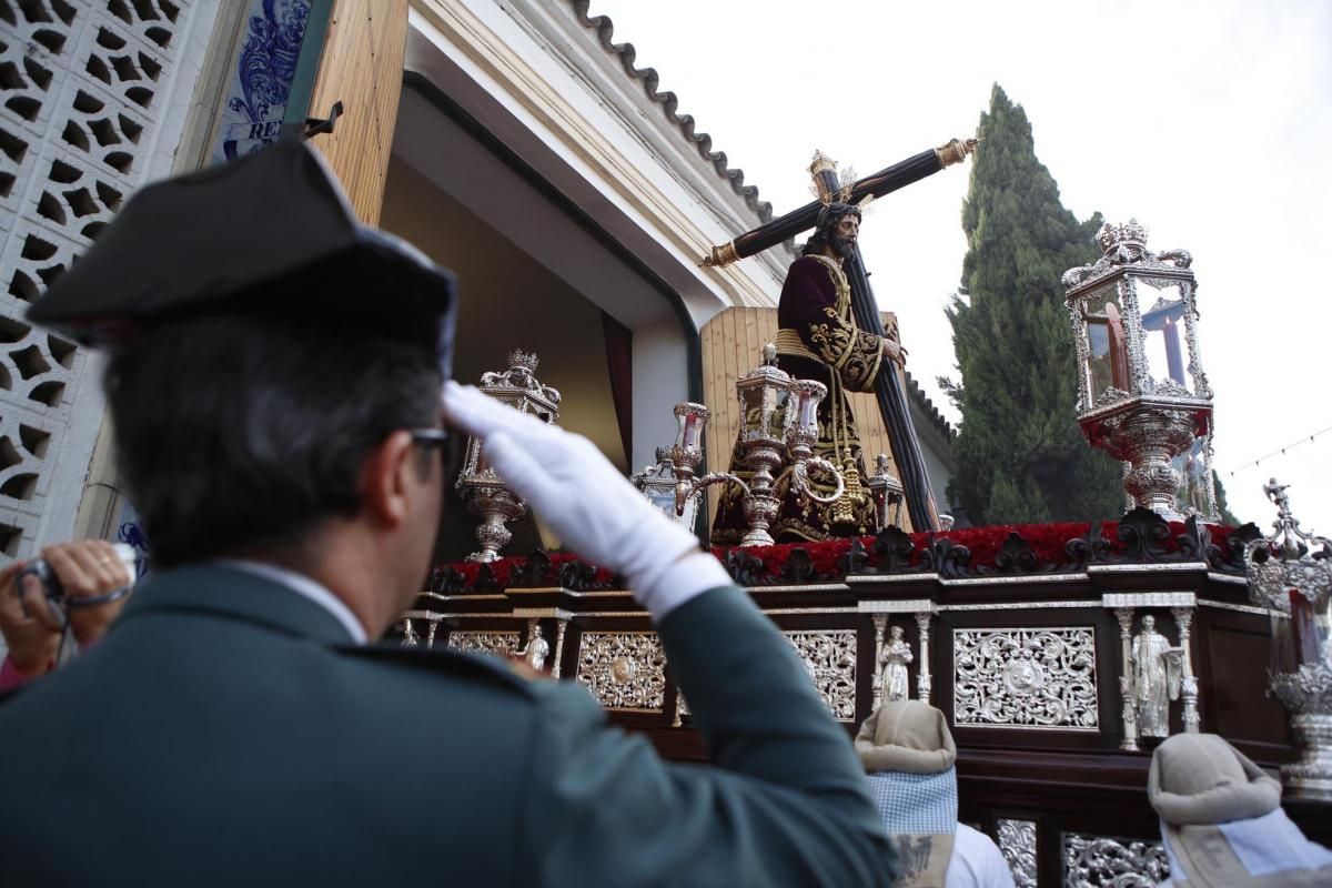 La Vera Cruz cruza el Guadalquivir