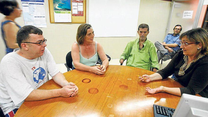 Algunos de los autores de este curso, en el centro de Salud Ciudad Jardín de Alicante.