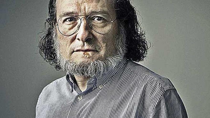 Santiago NiÃ±o-Becerra, catedrÃ¡tico de economÃ­a, autor de &#039;El crash, tercera fase&#039;