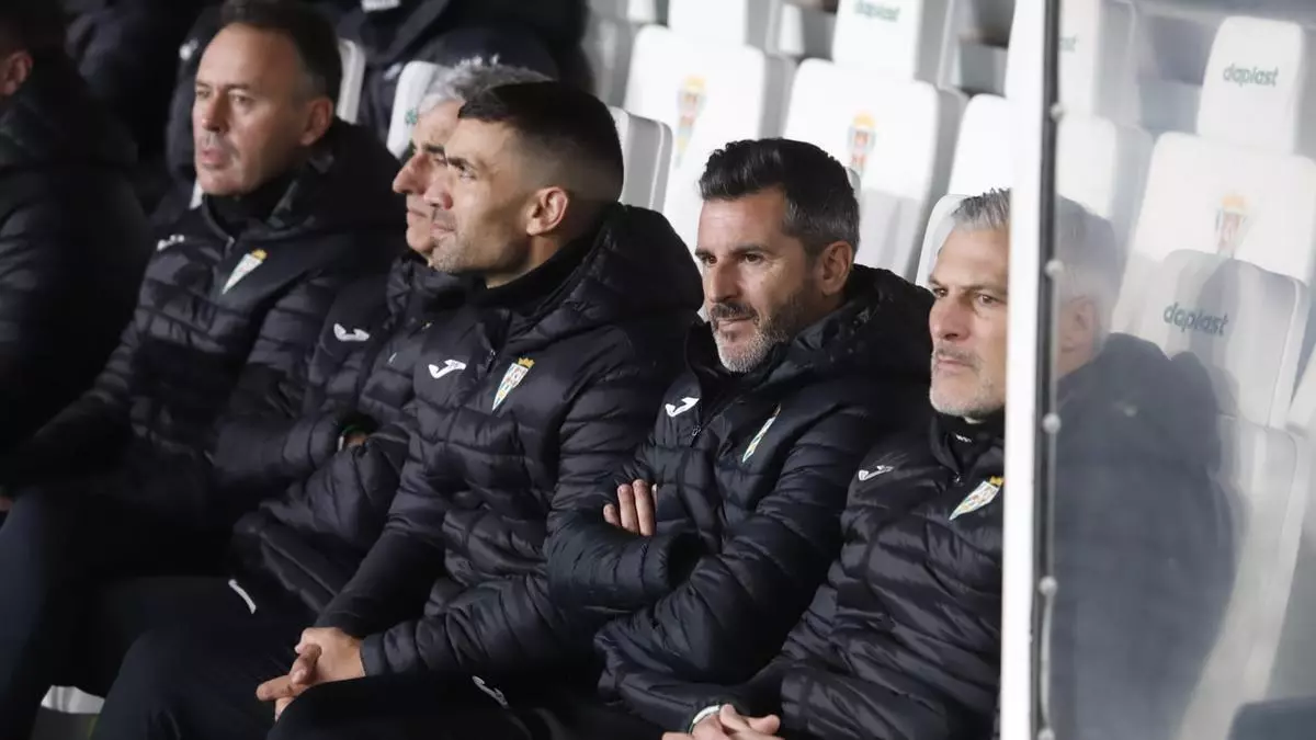 Iván Ania, tras la derrota ante el Málaga: "Veníamos de tres victorias con bajas, no somos un equipo llorón"