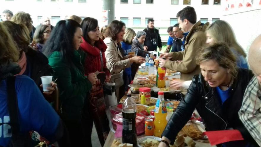 El aperitivo, hoy en los juzgados de Vigo. // A. Villar