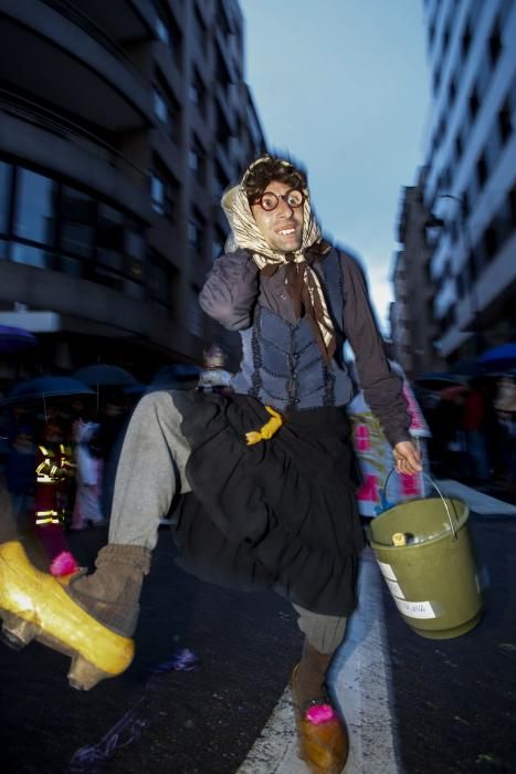 Desfile del martes de Carnaval en el Antroxu de Avilés