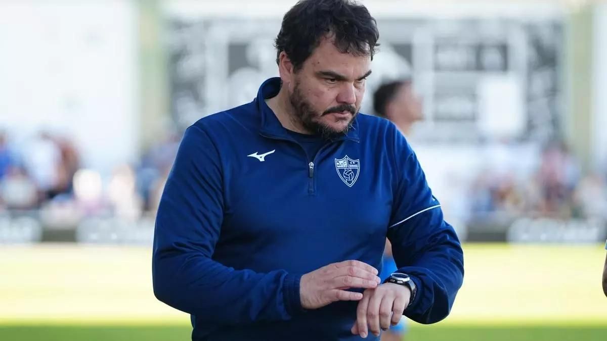 Antonio Jesús Cobos durante un encuentro de esta temporada con el CD Pozoblanco.
