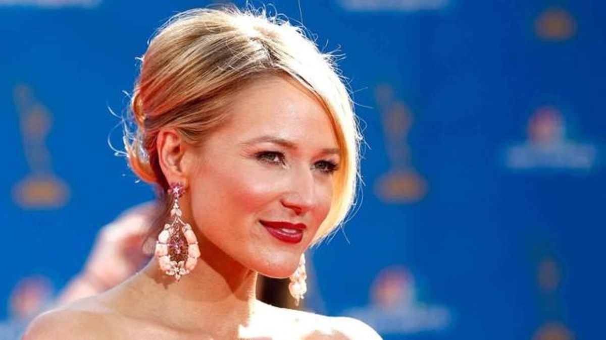 La cantant {Jewel} als Emmy.