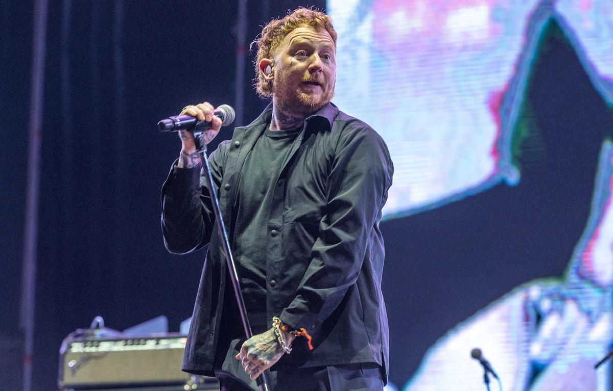Frank Carter durante elc oncierto de Sex Pistols