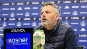 David Navarro, en sala de prensa tras el partido del Real Zaragoza en Riazor.