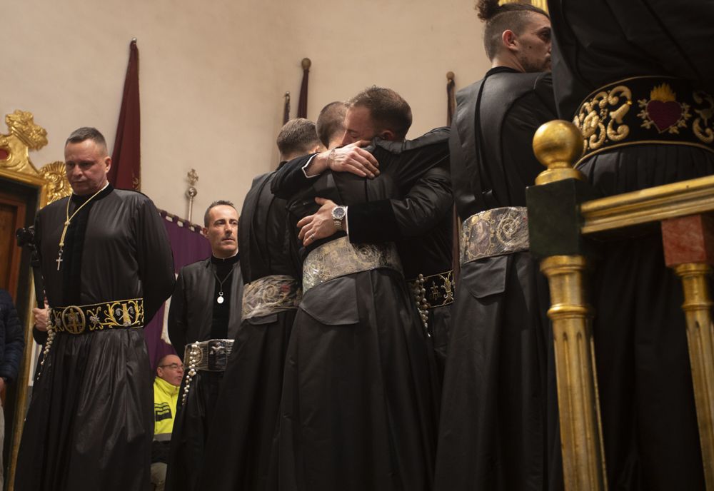 Una Procesión del Encuentro marcada por la lluvia en Sagunt