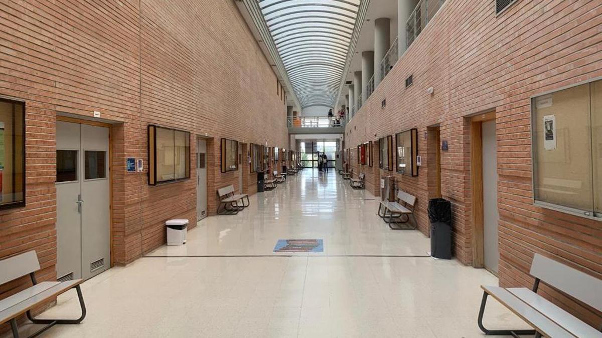 Pasillos de la Facultad de Ciencias de la Comunicación de Málaga