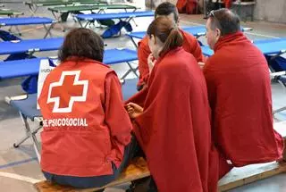 Primeros auxilios emocionales: así trabajan los equipos de apoyo psicosocial de Canarias durante una erupción o un gran accidente