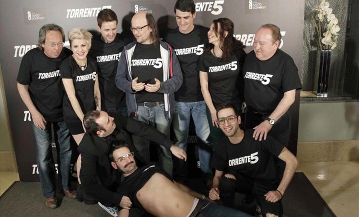 Alguns dels actors de ’Torrente 5’, durant la celebració de la fi del rodatge.