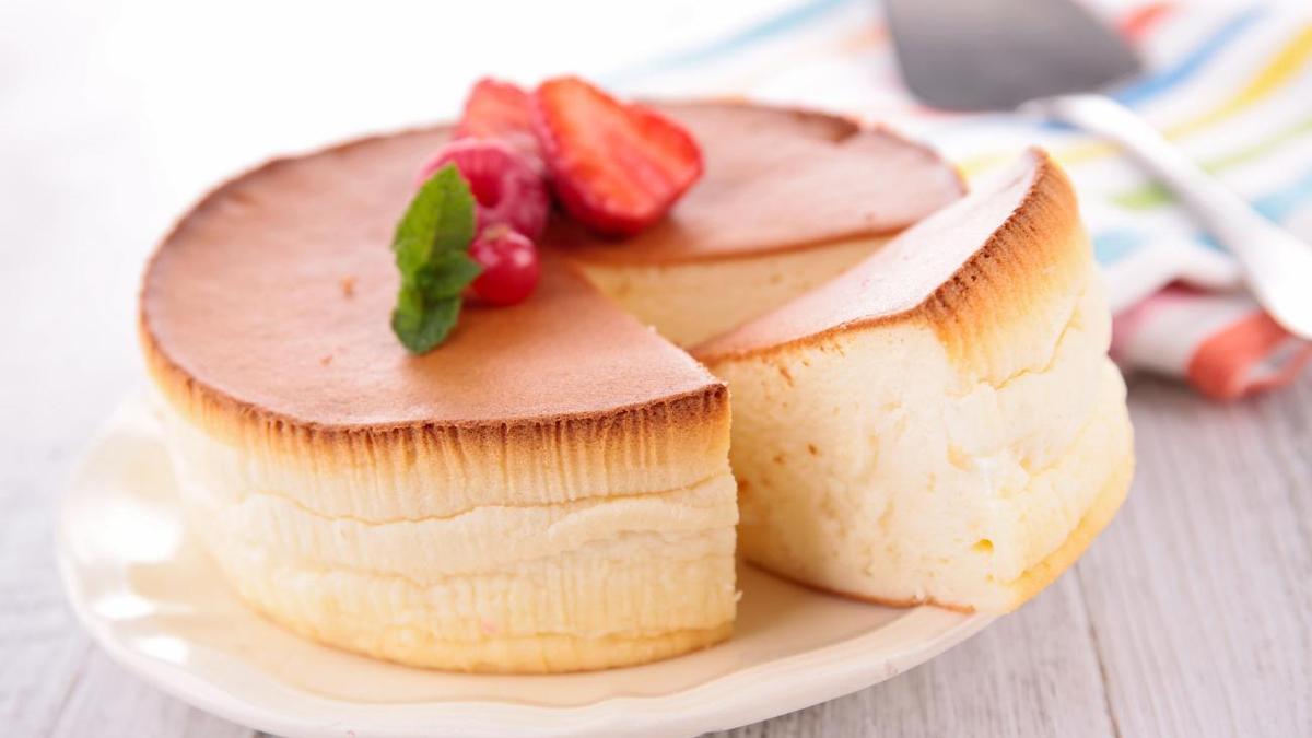 TARTA DE QUESOS | Así es el pastel de queso más ligero y rápido que puedes hacer en casa