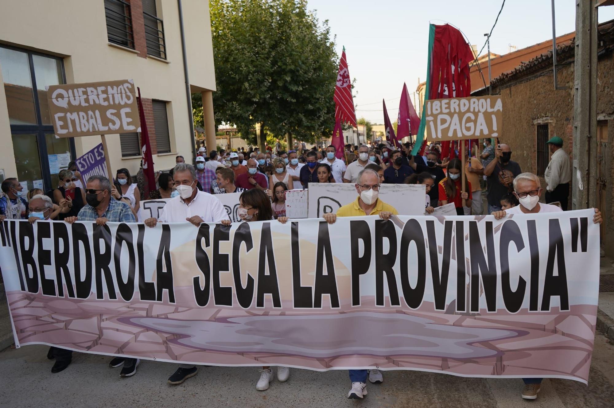 Manifestación contra el vaciado de Ricobayo.