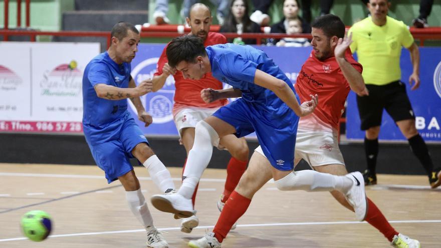 Un partido del equipo estradense en el Coto Ferreiro.