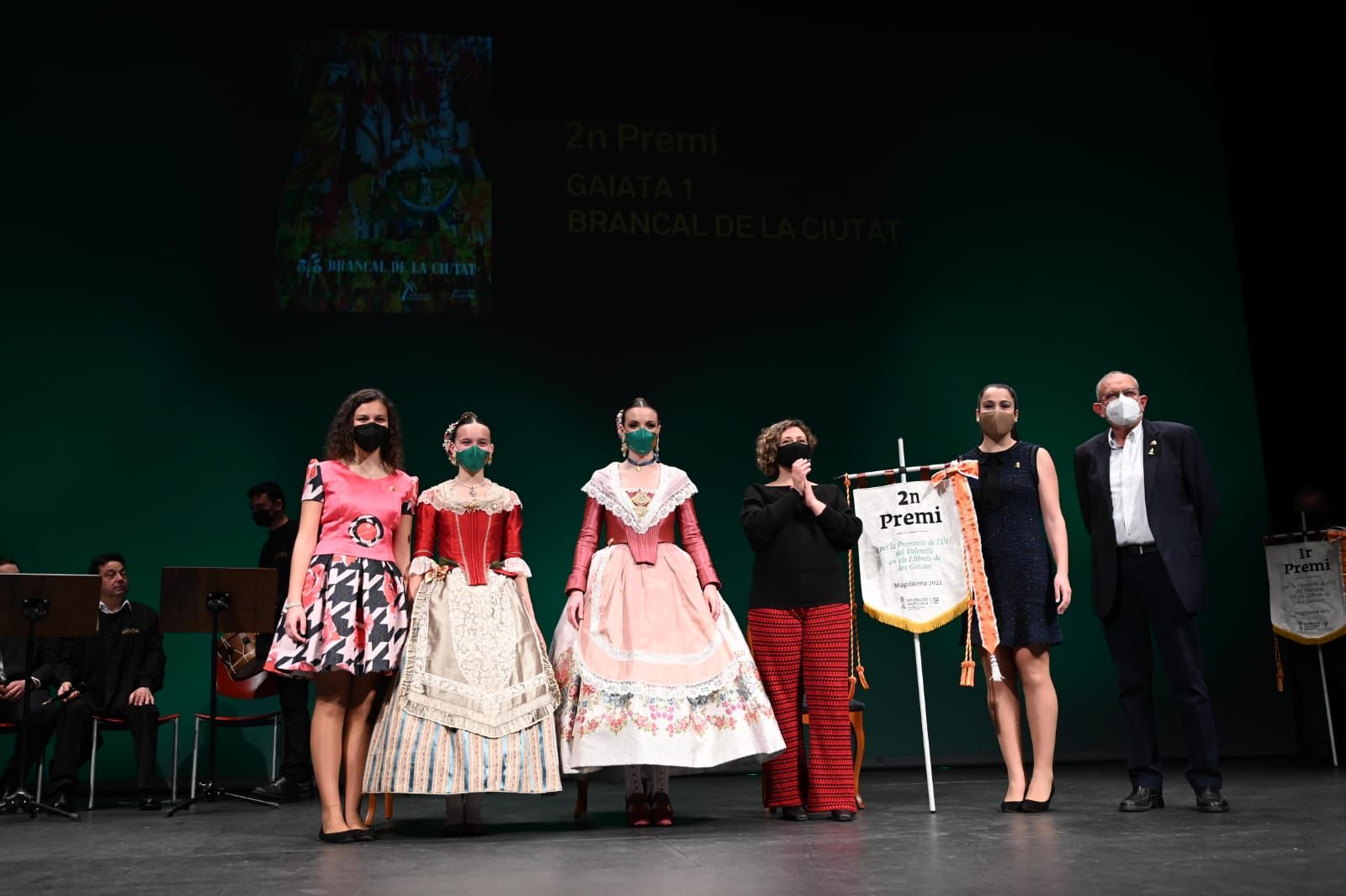 Entrega de premios de llibrets a las collas y gaiatas ganadoras del uso del valenciano