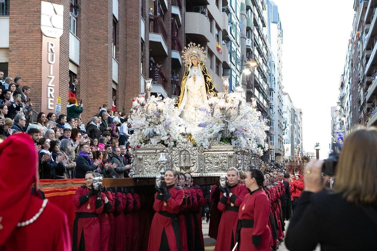 La procesión del Viernes Santo de Lorca, en imágenes