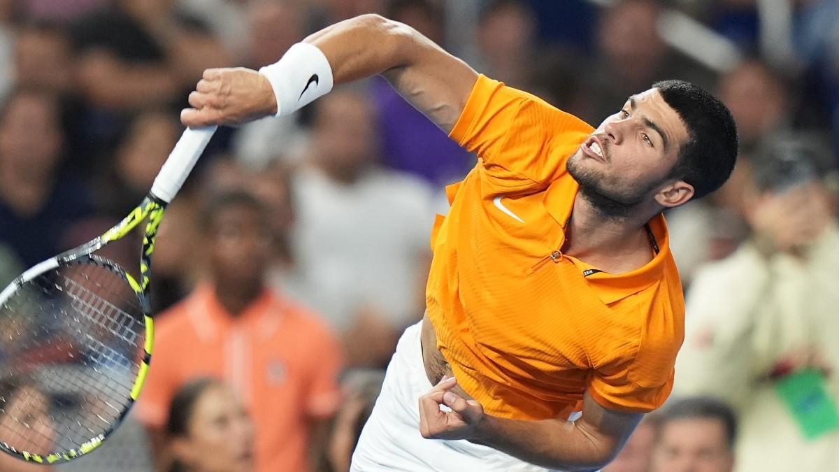 Carlos Alcaraz, durante una exhibición contra Joao Fonseca en Miami