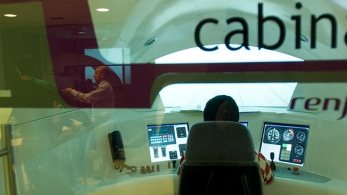 Renfe busca maquinistas en Santiago: estos son los requisitos necesarios para lograr una de las veinte plazas ofertadas