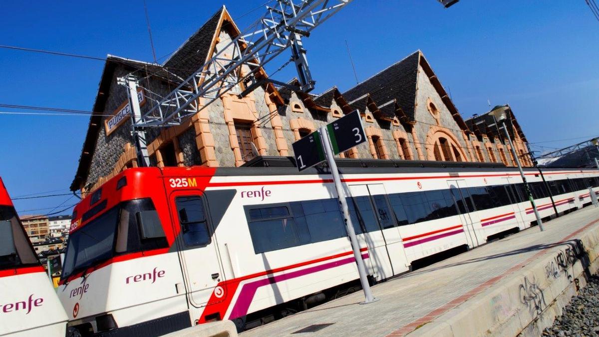 Un tren a l&#039;estació de Puigcerdà