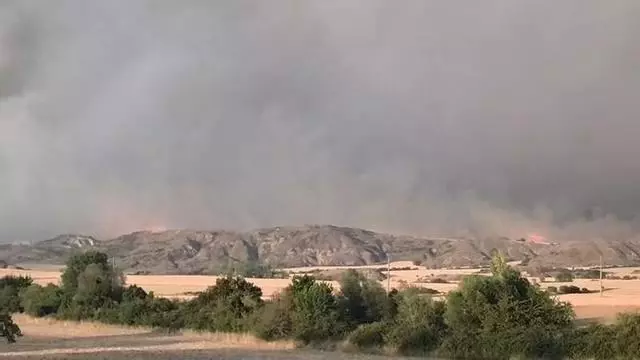 Vídeo | Así se veía el incendio de la Peña desde Bailo a última hora de la tarde de este miércoles