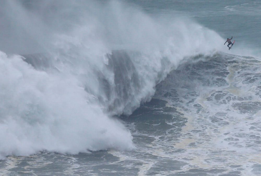 PORTUGAL-SURF/BIGWAVES