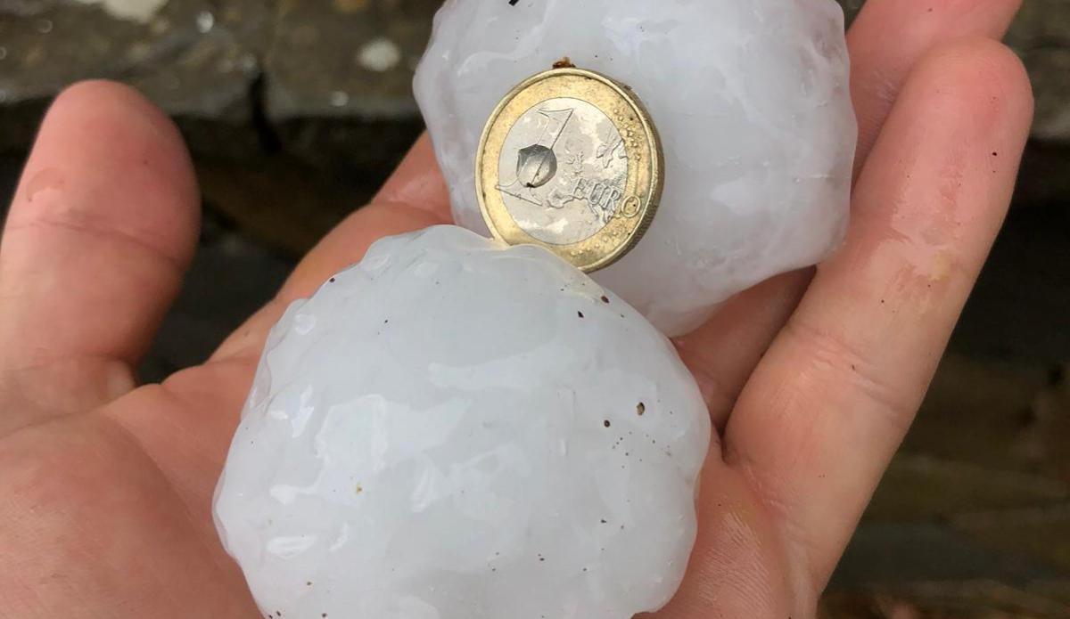Brusco cambio de tiempo con tormentas y granizo en Mallorca