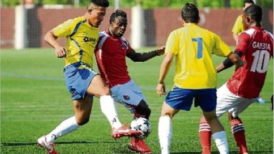 Gàmbia i Colòmbia van disputar la primera semifinal del torneig que van guanyar els africans per 2-1