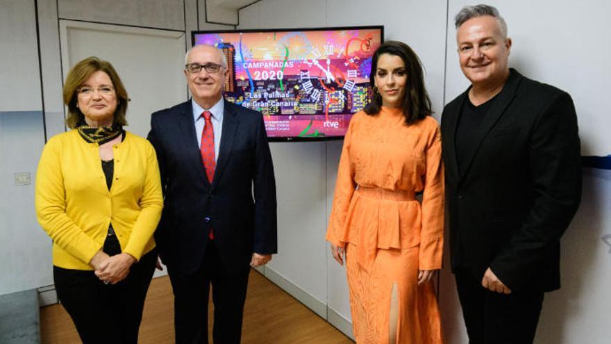 La capital da la bienvenida a 2020 desde Las Canteras con las campanadas de RTVE