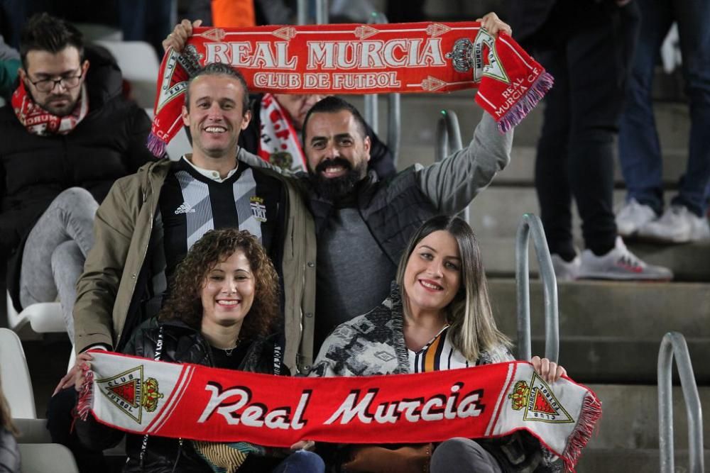 Ambiente en las gradas del Real Murcia - FC Cartagena