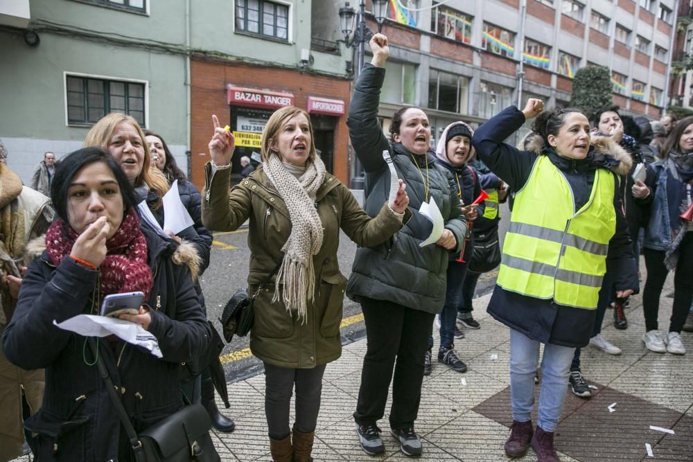 Huelga de los supermercados en Asturias.