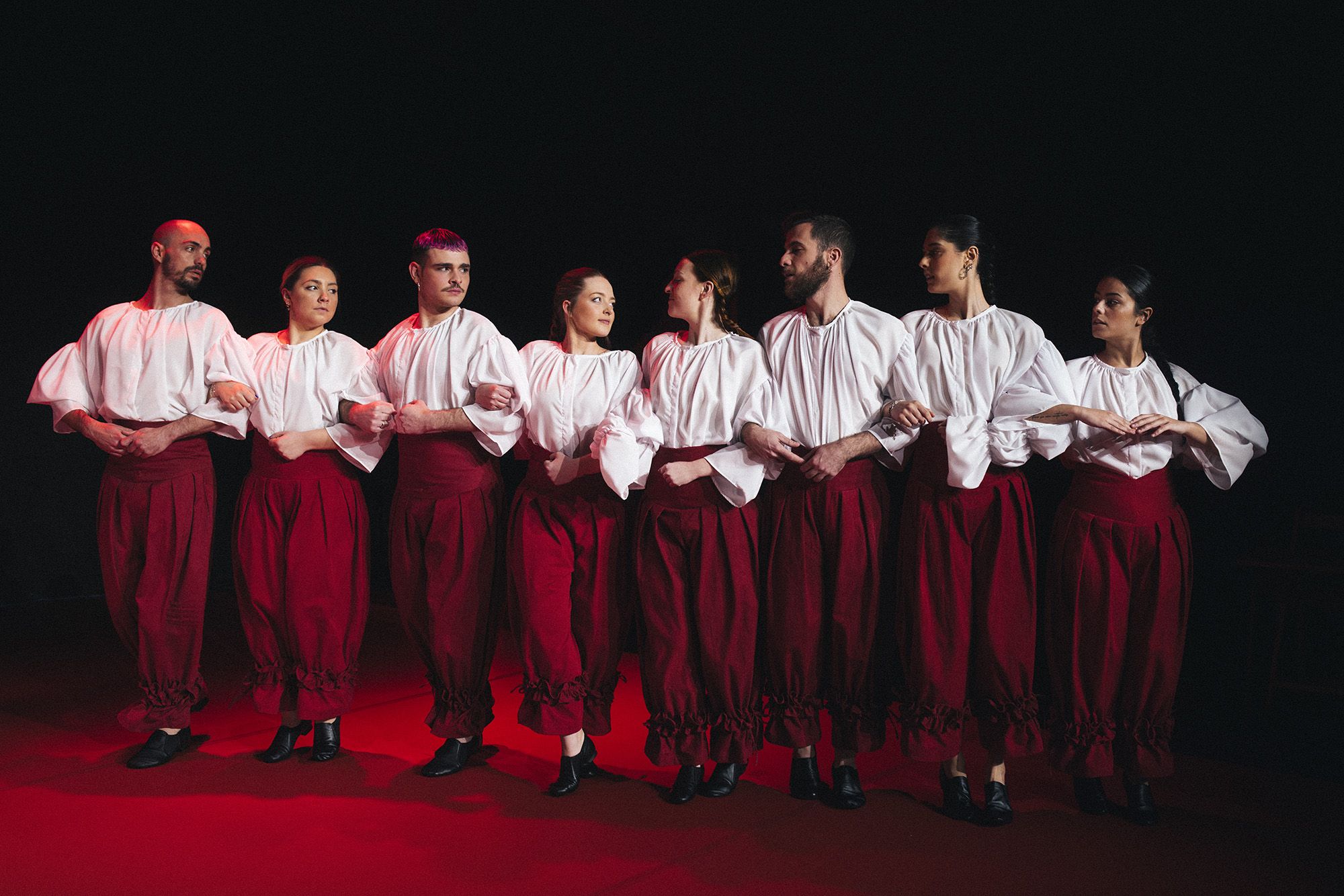 Elenco de bailadores del espectáculo “Ceibe”, de la compañía de danza de Fran Sieira.  Aigi Boga (3).jpg