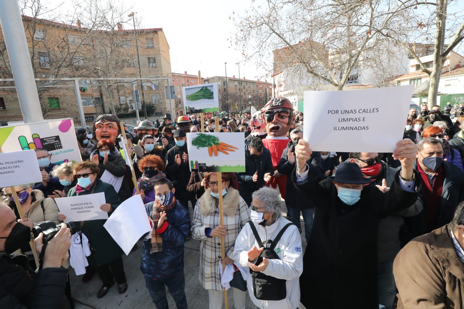 Manifestación de los vecinos de Las Fuentes de Zaragoza