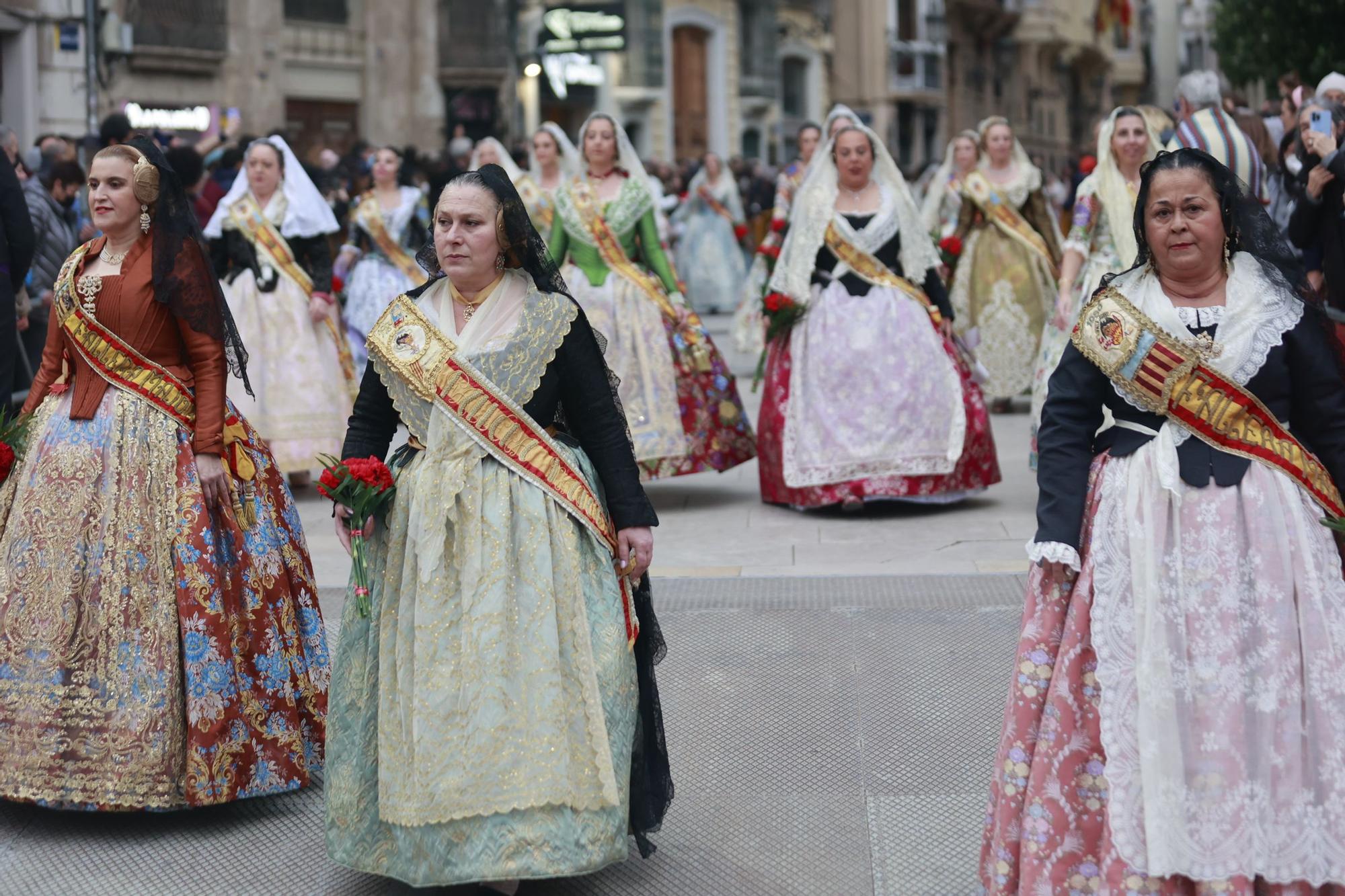 Búscate en el segundo día de ofrenda por la calle Quart (entre las 18:00 a las 19:00 horas)