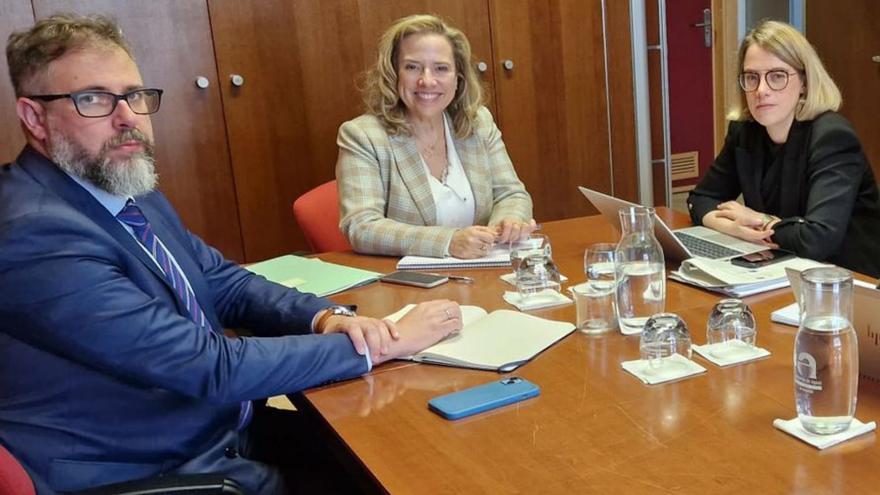 Mauro Rodríguez, Belarmina Díaz y Judith Carreras. |