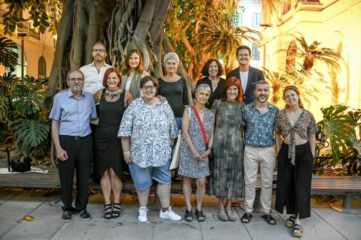 Els guardonats amb els Premis de Crítica dels Escriptors Valencians