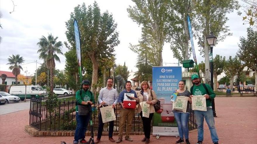 Campaña en favor del reciclaje en Peñarroya