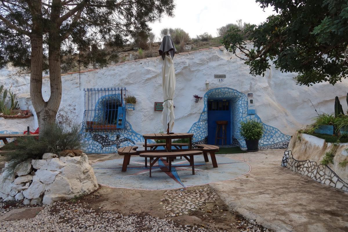 Las bonitas cuevas de este pueblo de Alicante (Rojales)