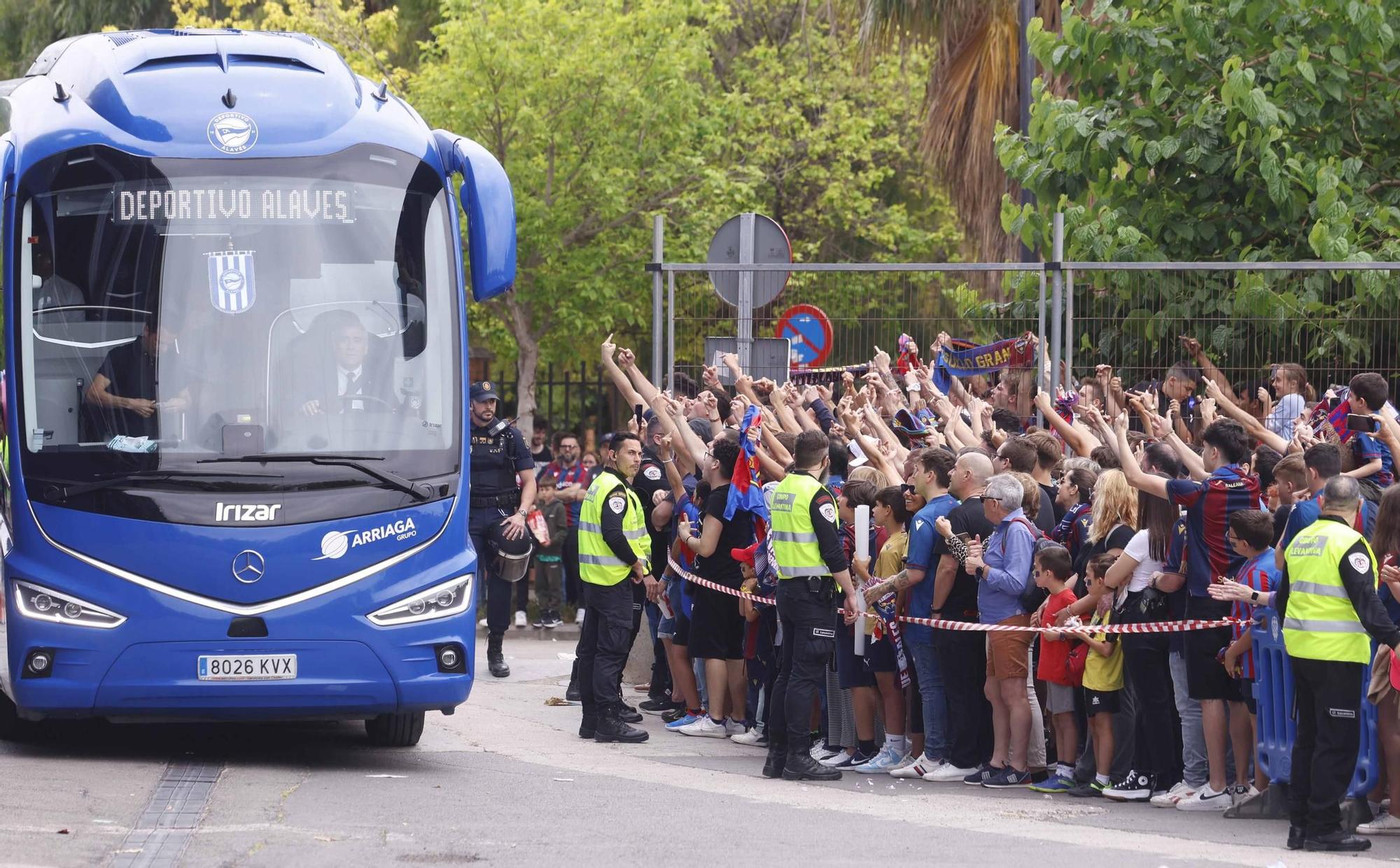 Así fue la emocionante recepción al Levante UD