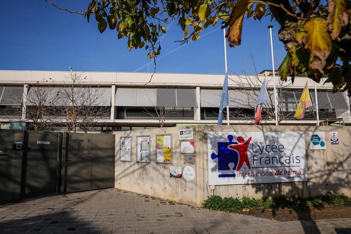 La entrada del Liceo Francés en el barrio de Sa Teulera de Palma.