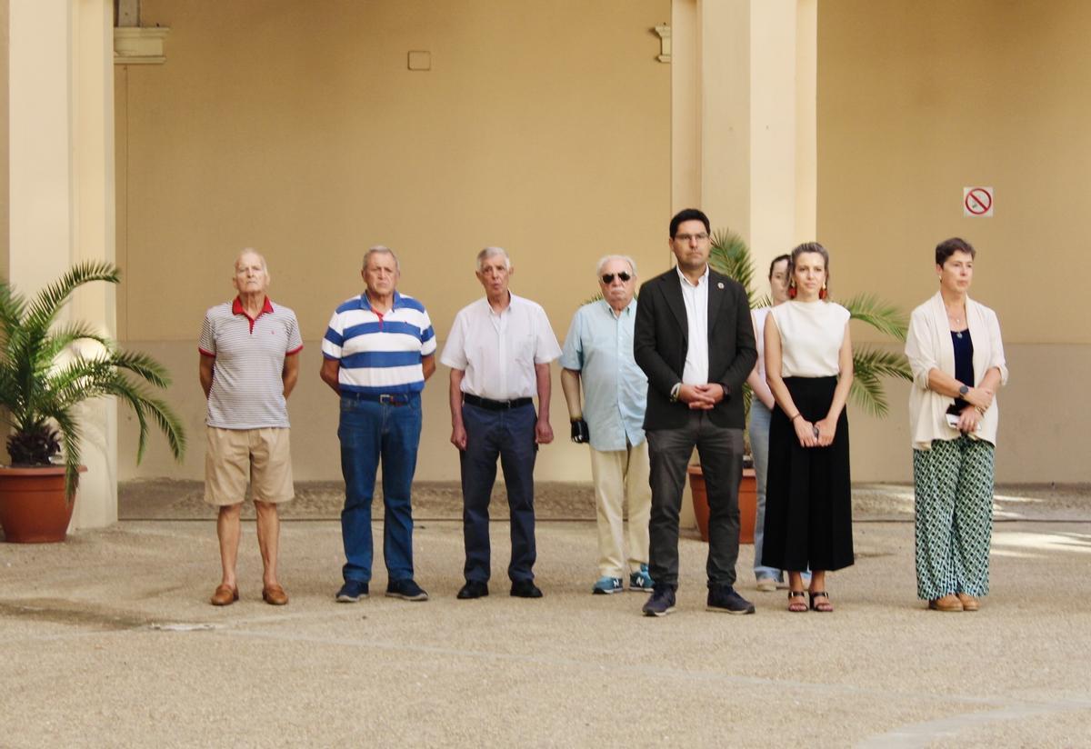 FOTOGALERÍA | Badajoz homenajea a los guardias civiles víctimas del terrorismo: "Me volaron la mano derecha con un lanzagranadas"