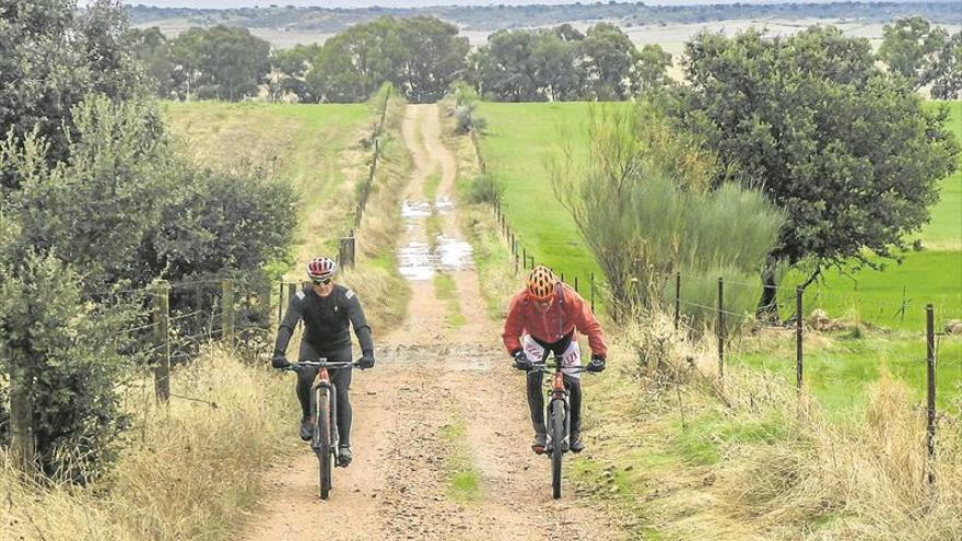 Cáceres cuenta con 204 caminos públicos