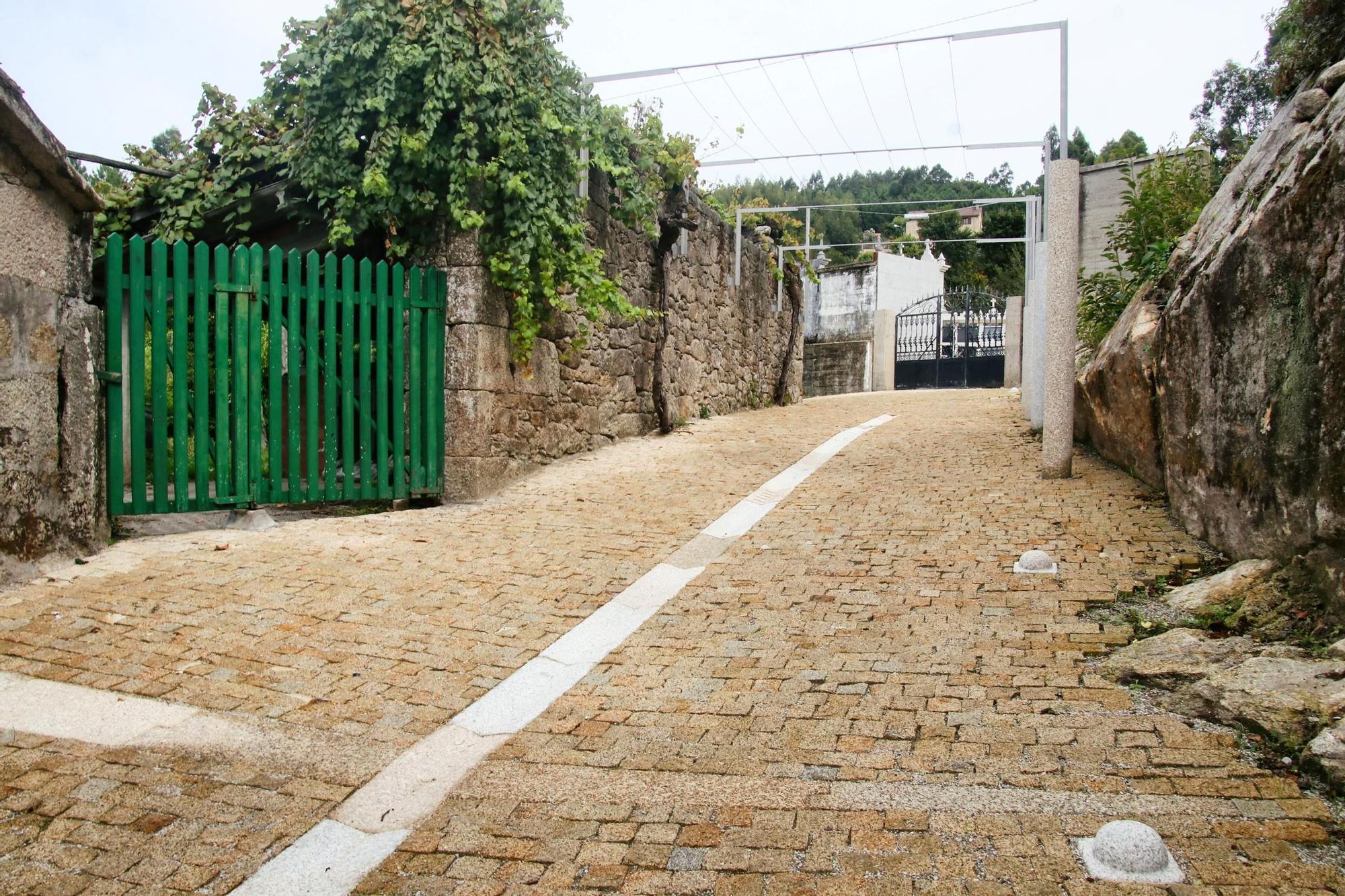 Rehabilitación dunha vía interior do lugar de Nebra, en Porto do Son.