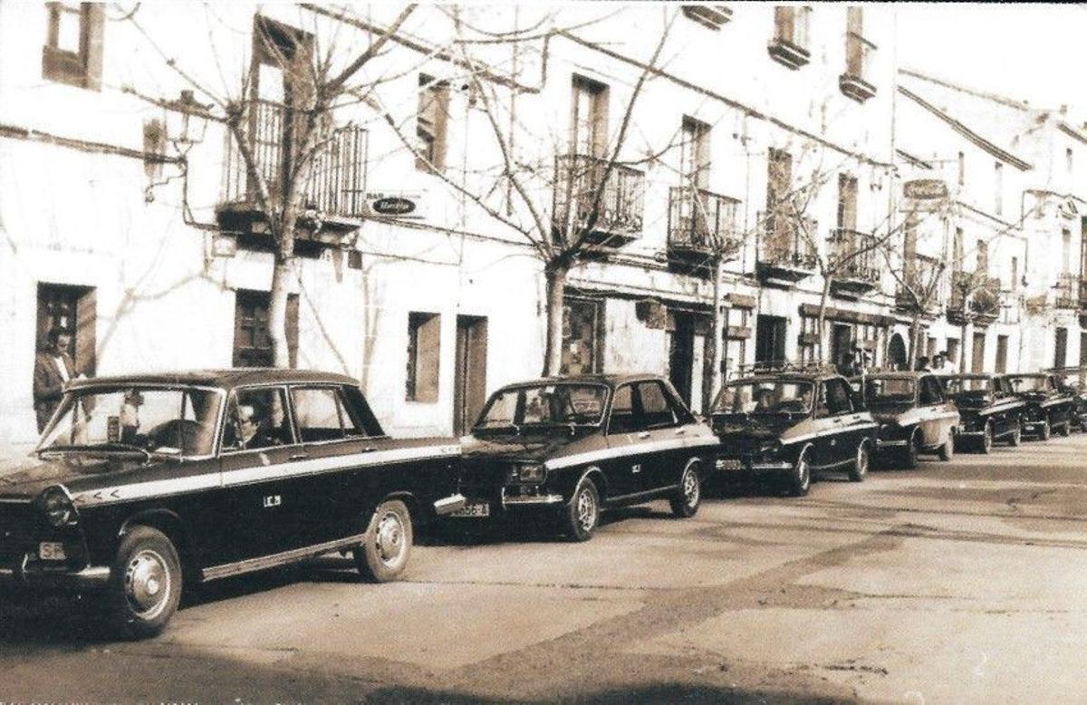 Parada de taxis en la plaza de San Juan.