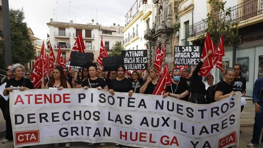 Trabajadoras de la ayuda a domicilio se movilizan en Córdoba