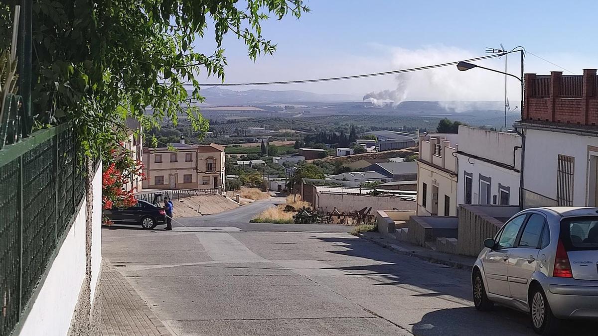 Vista de la orujera desde la calle Almodóvar del Campo de Montilla.