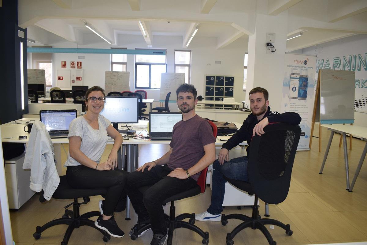 Ana Medina, Daniel Medina y Emilio Díaz, parte del equipo de Genengine.